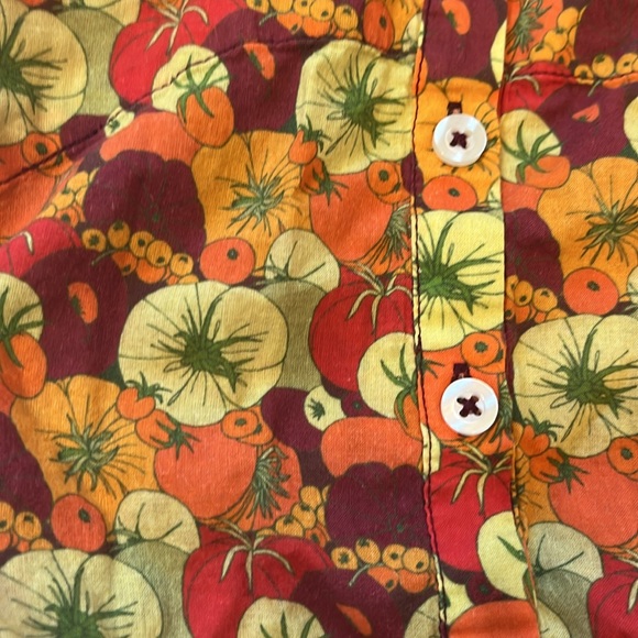 Kate Quinn 2T thin cotton tomato print overall onesie with snaps - Picture 2 of 5